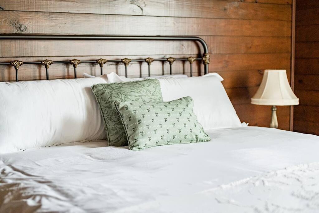 The Long Run - 2 Ca King Sized Beds+ - Sleeps 8-10 Apartment Lynchburg Bagian luar foto