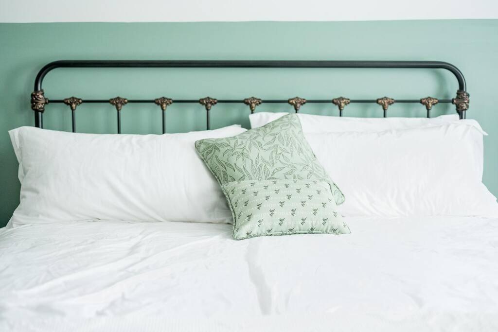 The Long Run - 2 Ca King Sized Beds+ - Sleeps 8-10 Apartment Lynchburg Bagian luar foto