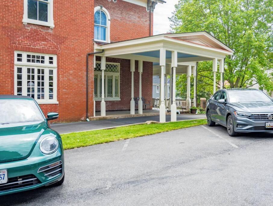 The Long Run - 2 Ca King Sized Beds+ - Sleeps 8-10 Apartment Lynchburg Bagian luar foto