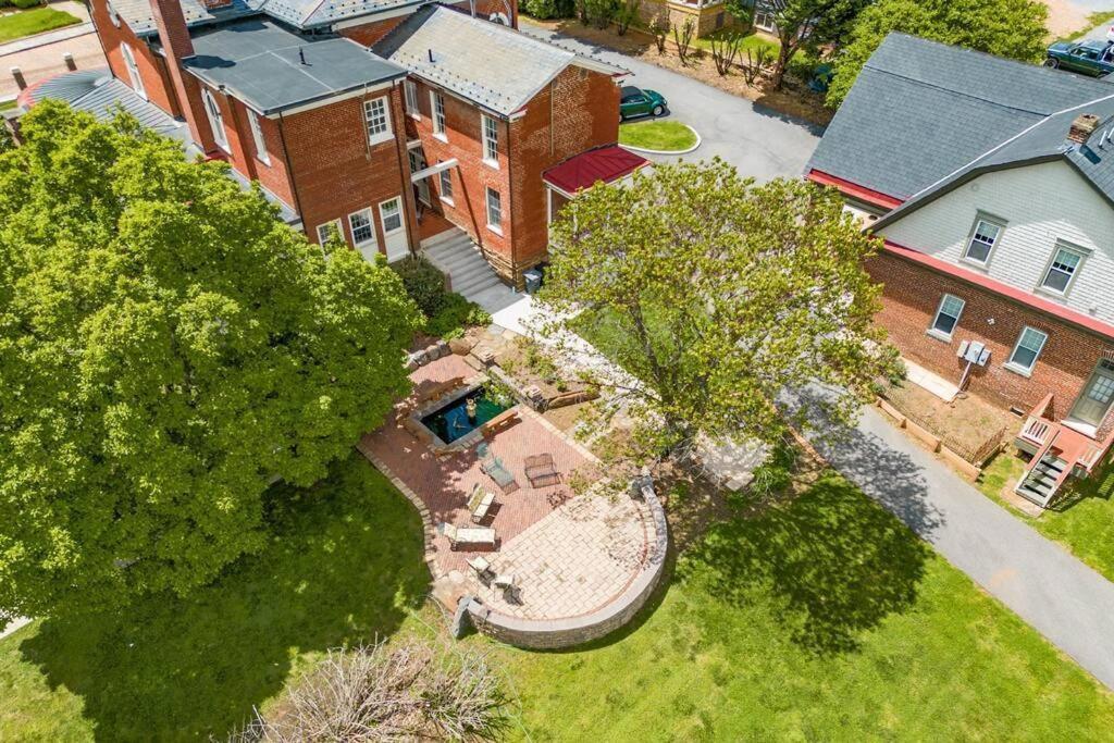 The Long Run - 2 Ca King Sized Beds+ - Sleeps 8-10 Apartment Lynchburg Bagian luar foto