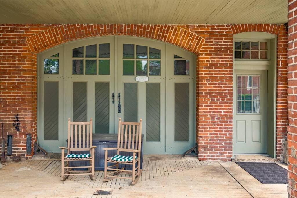 The Long Run - 2 Ca King Sized Beds+ - Sleeps 8-10 Apartment Lynchburg Bagian luar foto